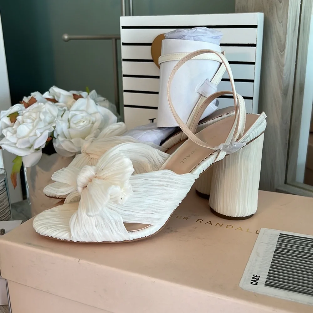 New in box Loeffler Randall size 7.5